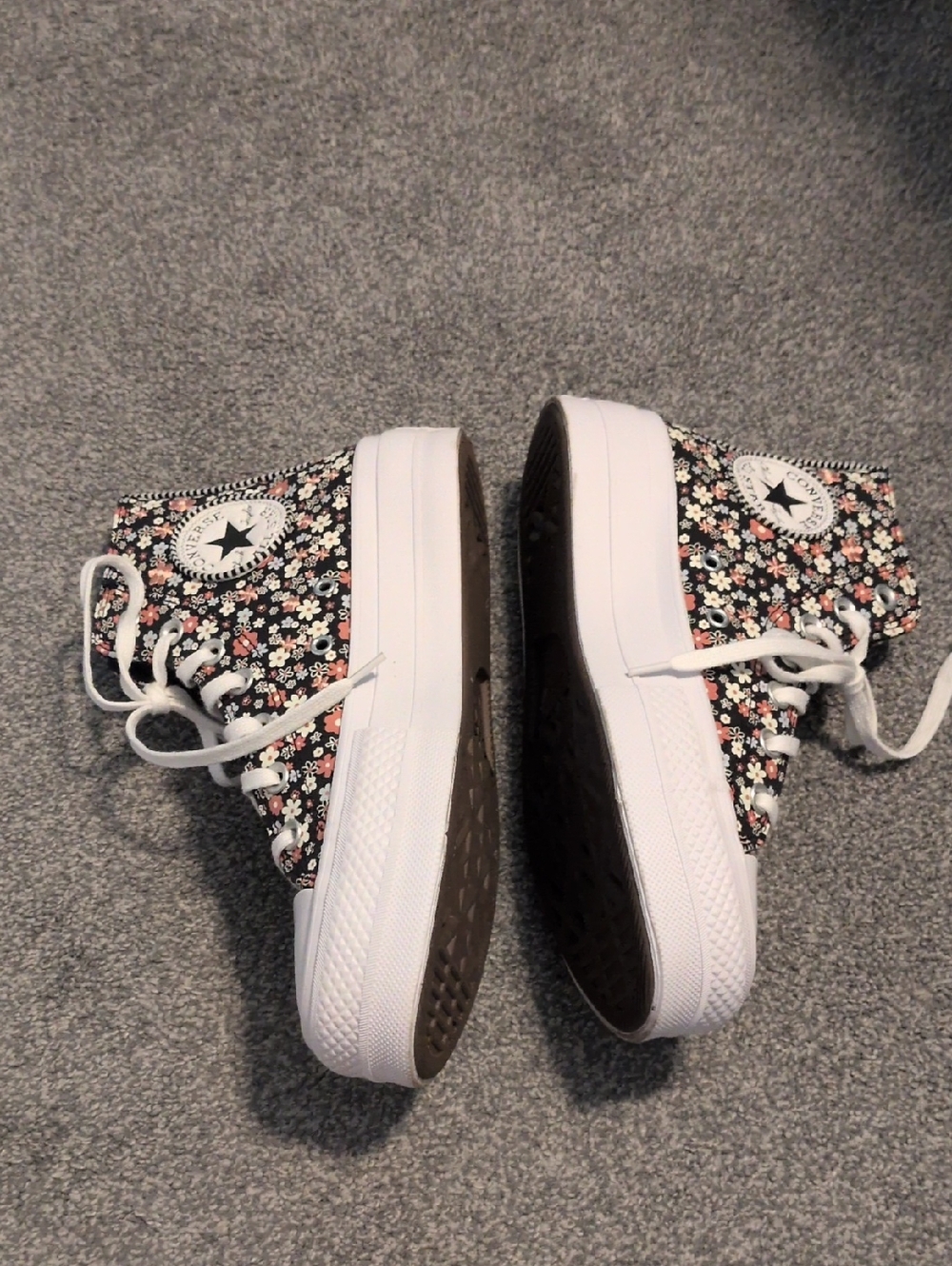 Floral Platform Converse Size 7.5 - Picture 3 of 7